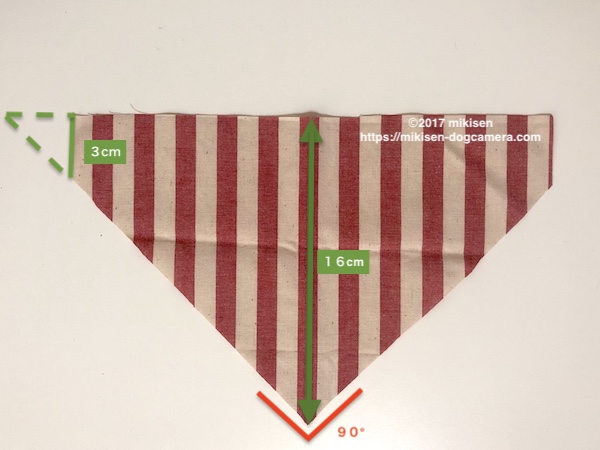 お手持ちの首輪に通すだけ リバーシブルの犬用バンダナの作り方 犬とカメラのある生活 In Taiwan